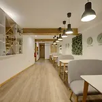 Bellu 게스트하우스 4*