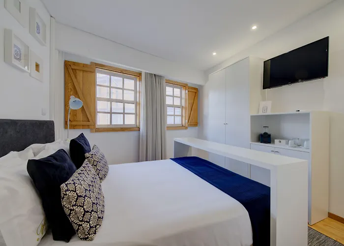 Bellu Konukevi Guimarães