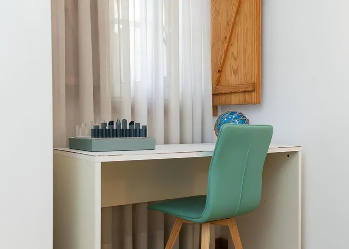 ゲストハウス Bellu ギマランイス