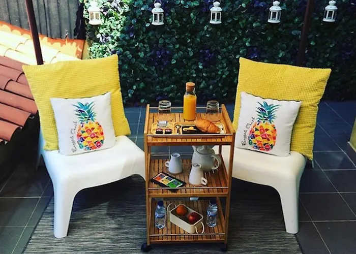 Bellu ゲストハウス ギマランイス